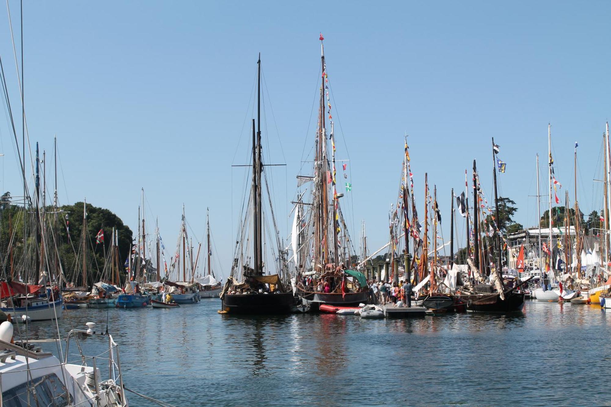 Camping De Trezulien Douarnenez Eksteriør billede