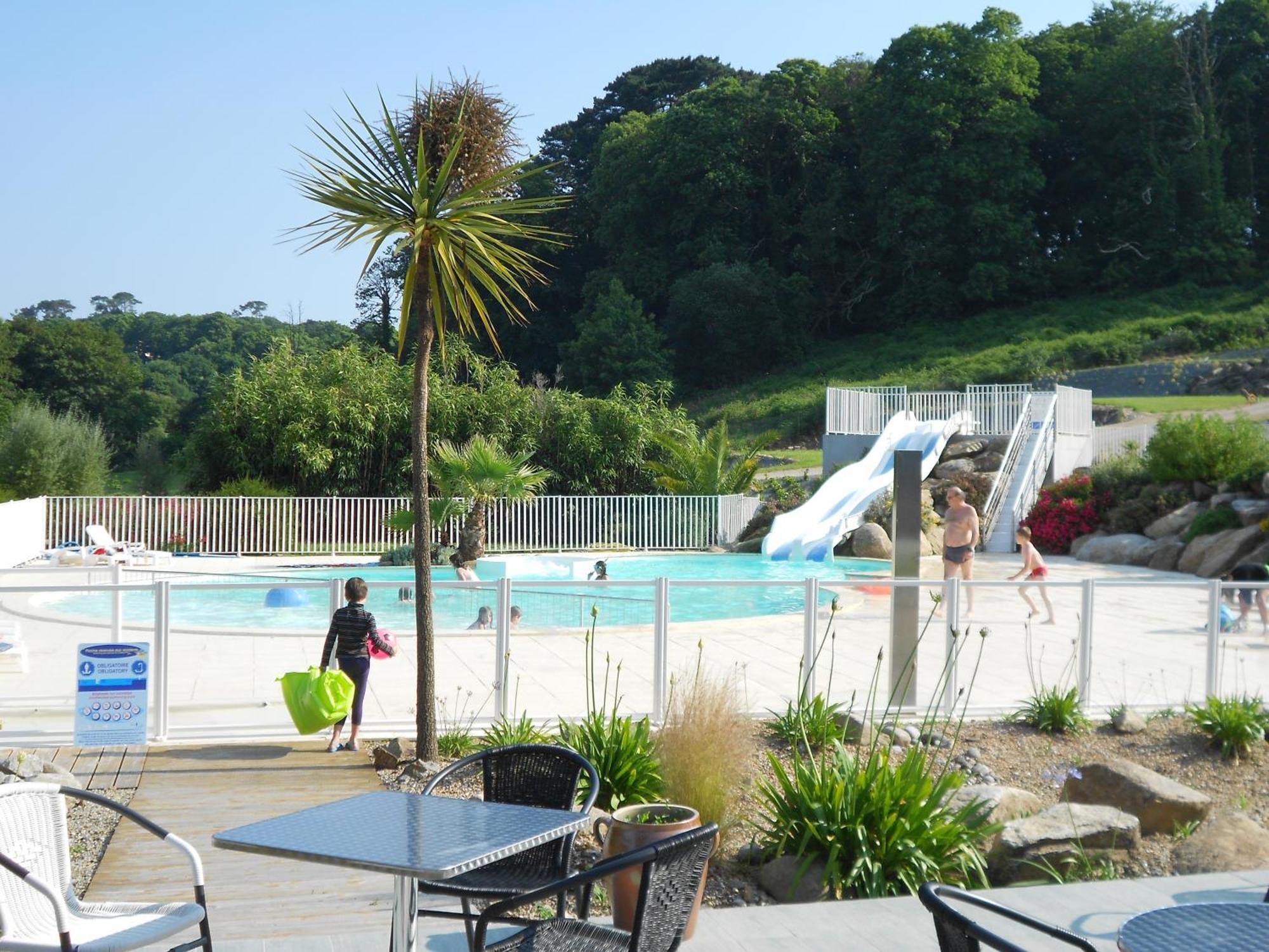 Camping De Trezulien Douarnenez Eksteriør billede